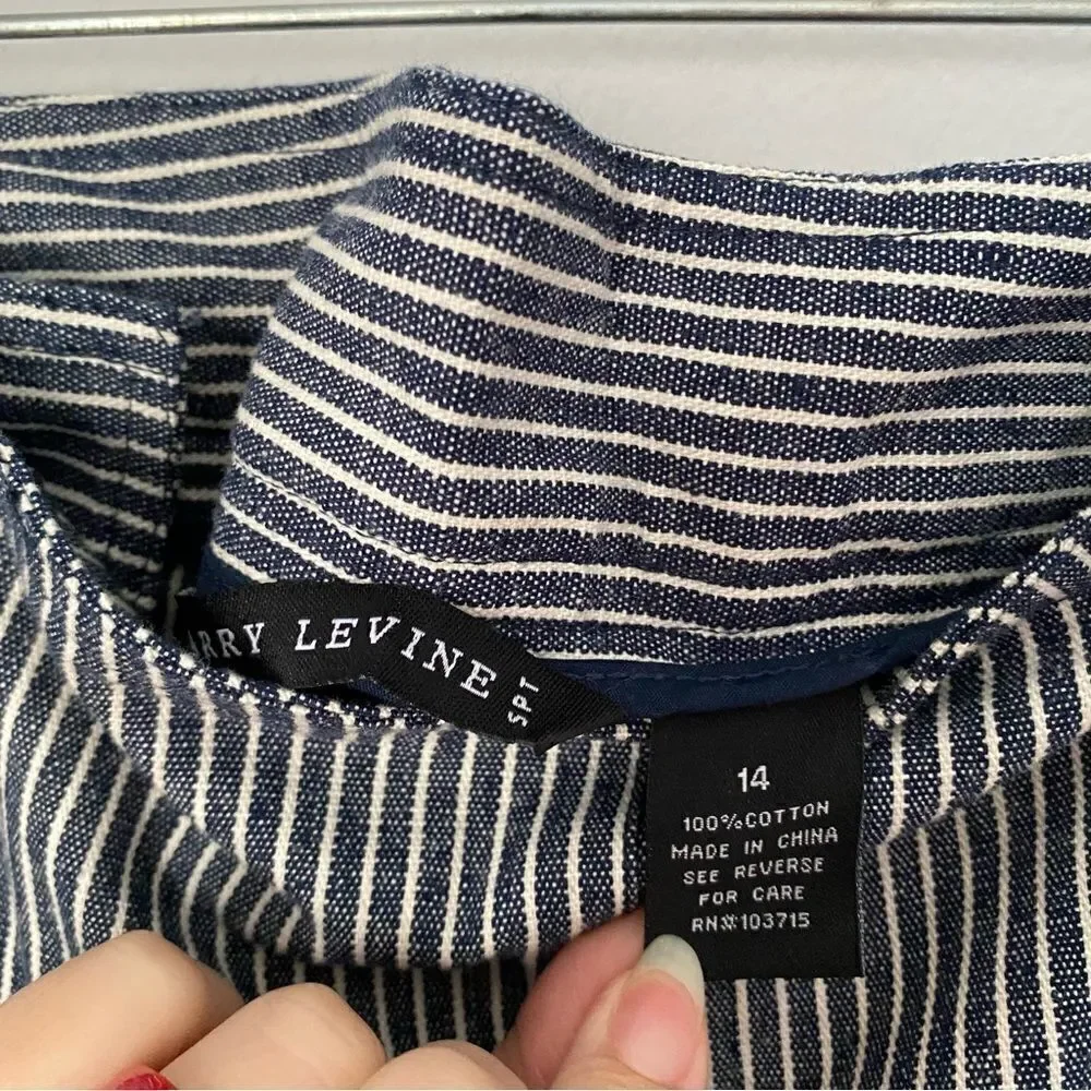 Larry Levine Women’s Striped Cropped Pants